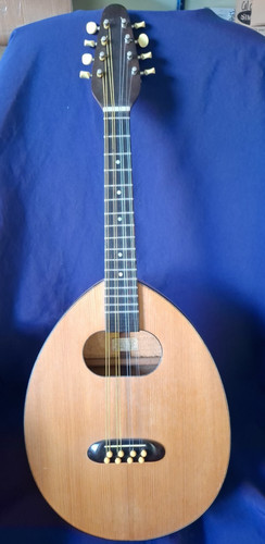 Handcrafted luthier mandolin - handcrafted,