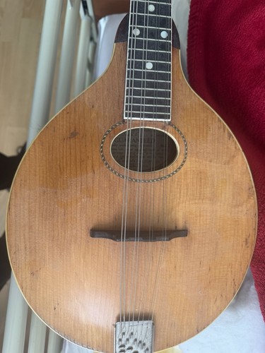 Gibson mandolin with - a, case