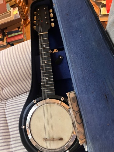 Banjo mandolin early 20th c - mandolin.,
